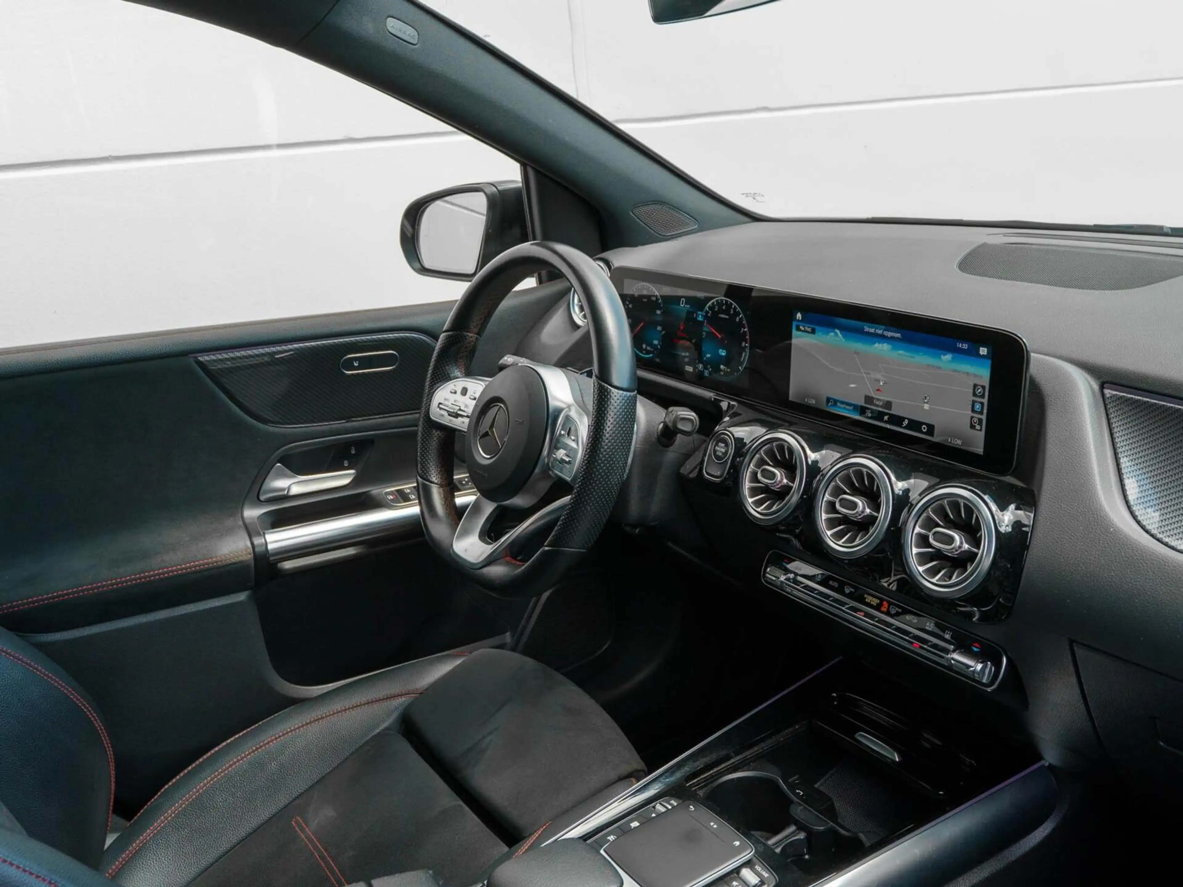 Mercedes-Benz B 250 e AMG Business Solution | Navigatie | Camera | Sfe — photo 38