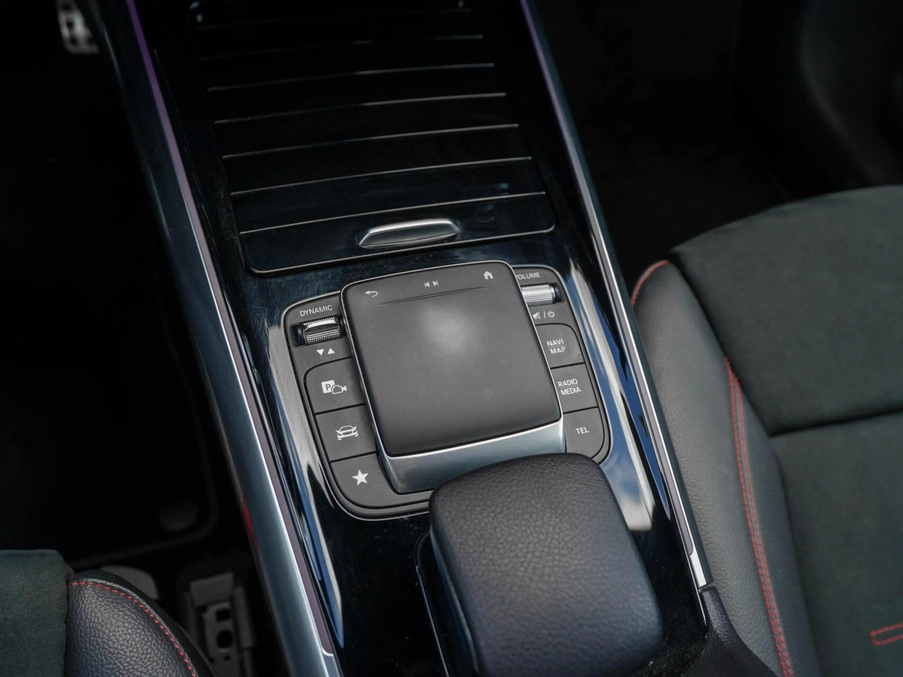 Mercedes-Benz B 250 e AMG Business Solution | Navigatie | Camera | Sfe — photo 8