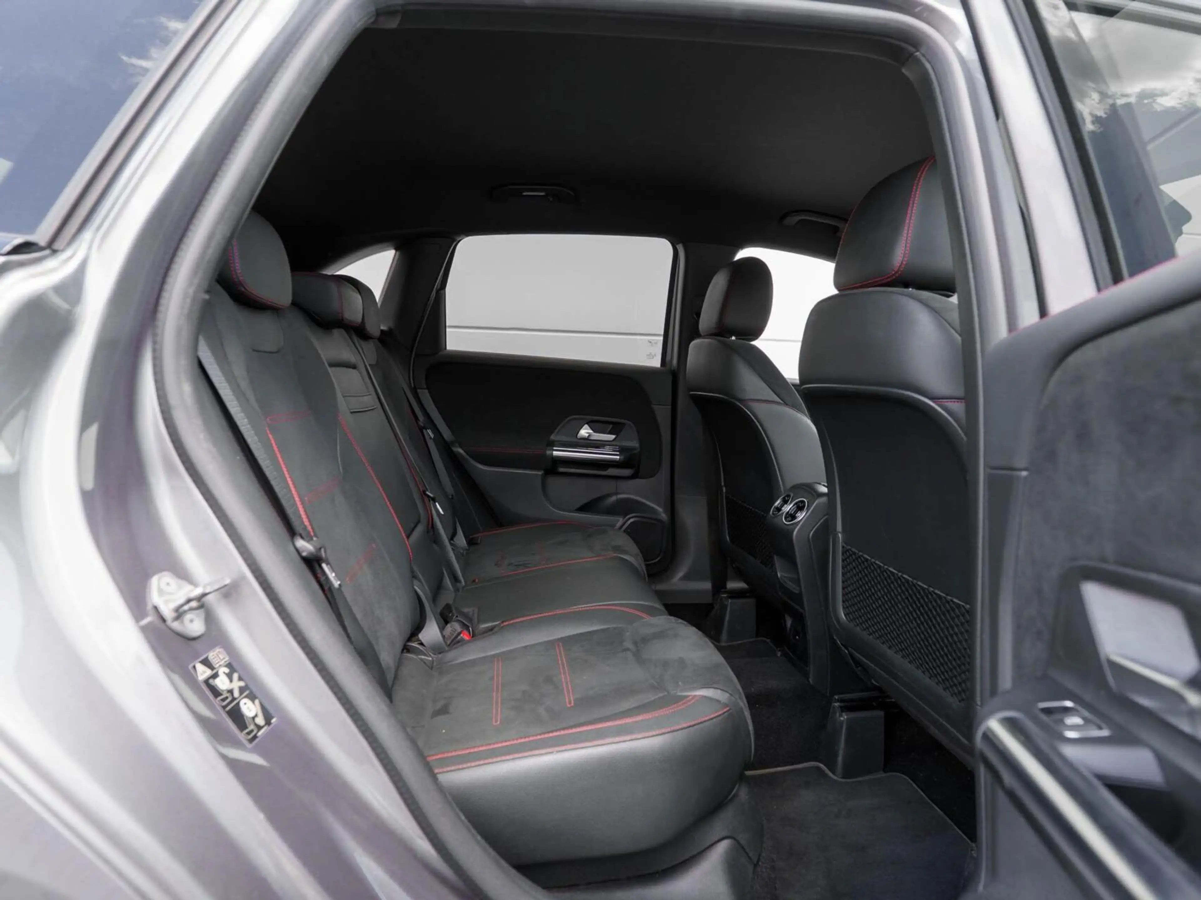 Mercedes-Benz B 250 e AMG Business Solution | Navigatie | Camera | Sfe — photo 20