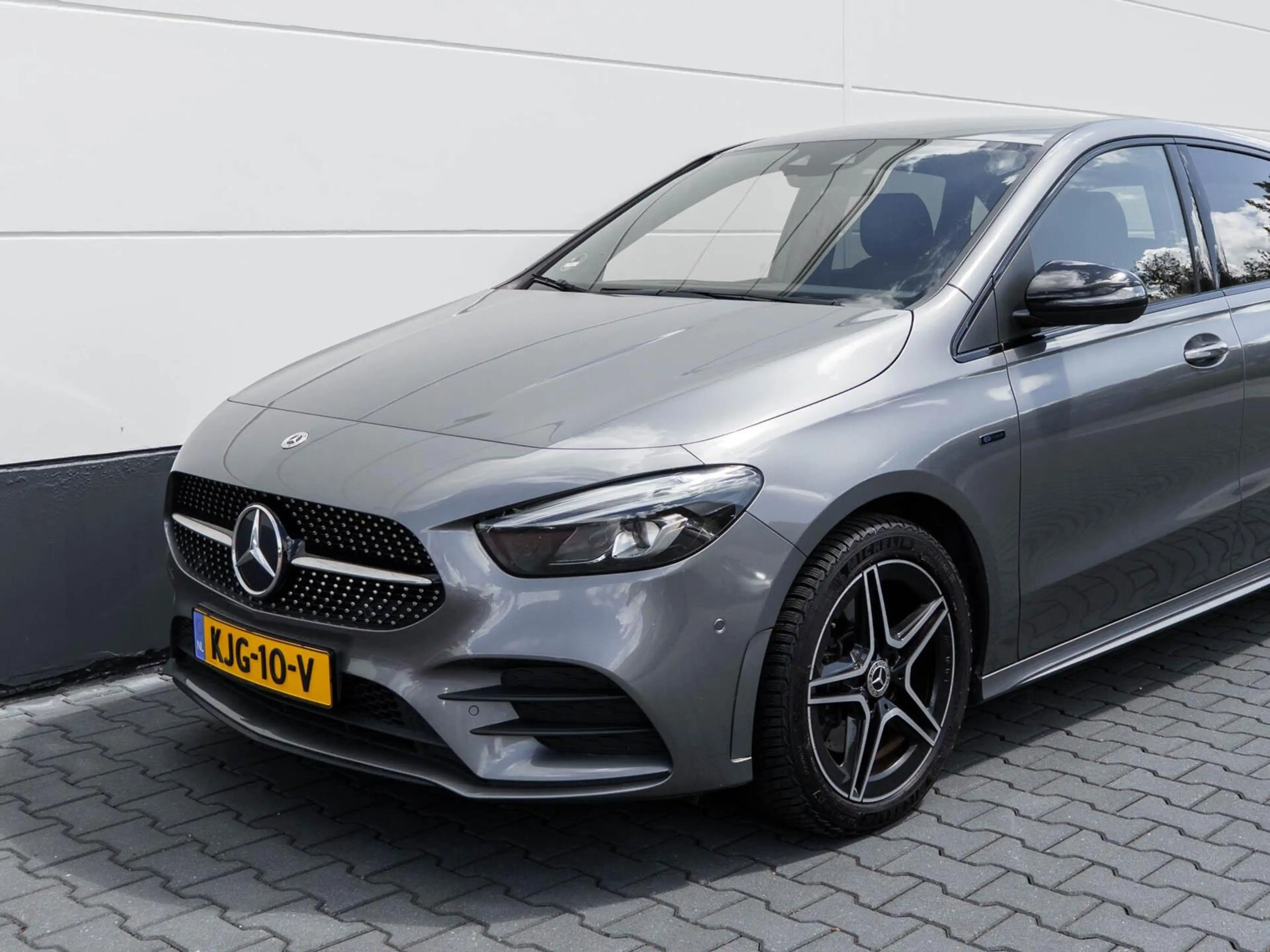 Mercedes-Benz B 250 e AMG Business Solution | Navigatie | Camera | Sfe — photo 34