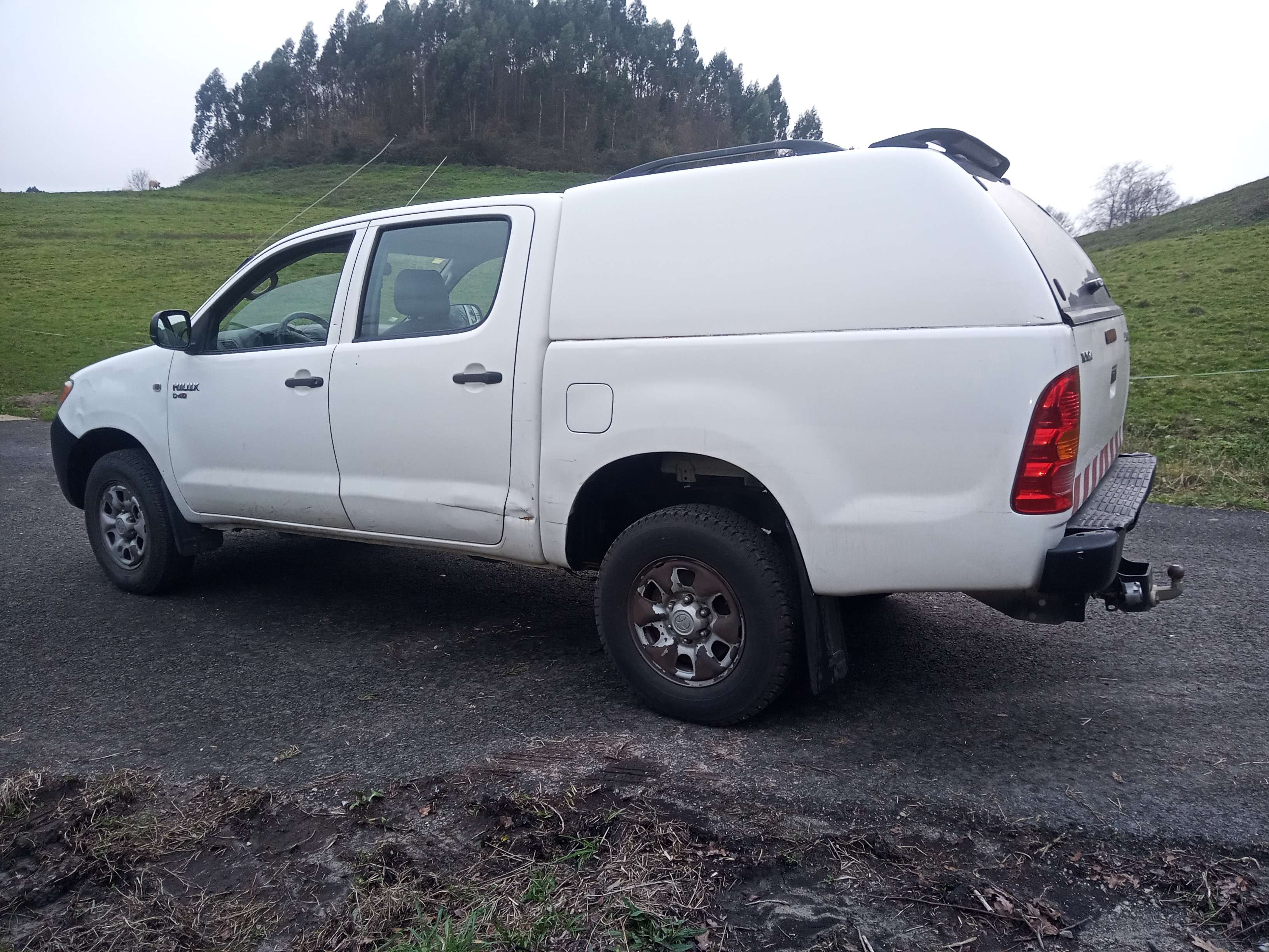 Toyota Hilux Hilux 2.5D-4D Cabina Doble GX - foto 1