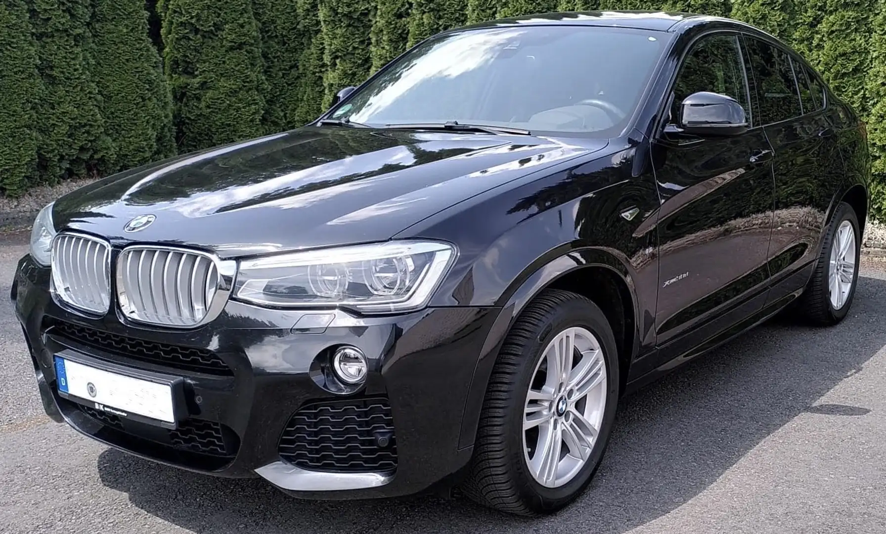 BMW X4 xDrive 30 d M Sport Schwarz - 2