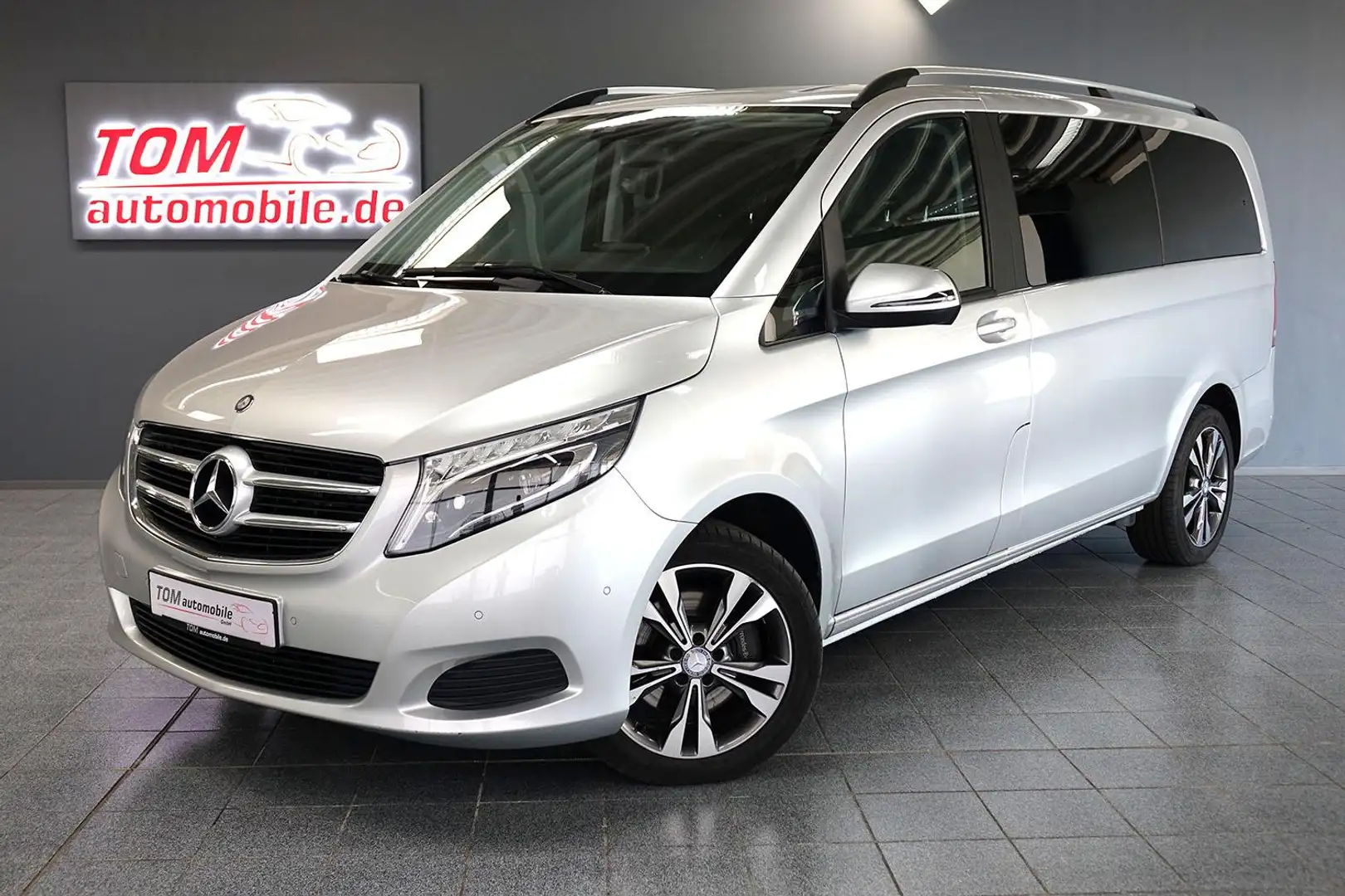 Mercedes-Benz V 250 d lang Edition Score 7 Sitze NAV*CAM*AHK Silber - 1