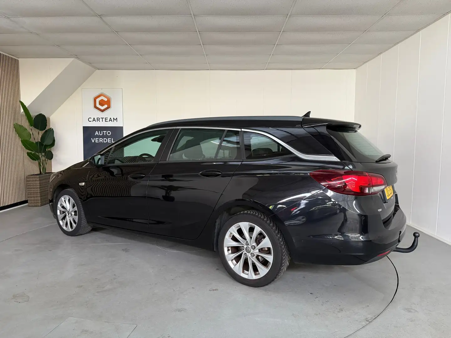 Opel Astra Sports Tourer 1.0 Edition Airco, LMV, Navigatie, T Nero - 2
