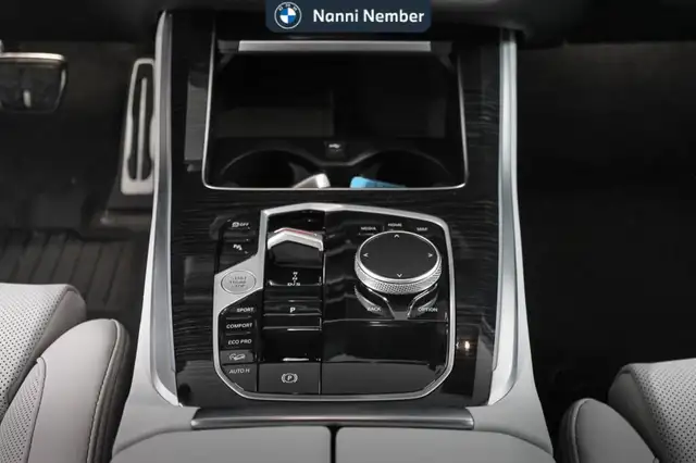 BMW X5 view 13