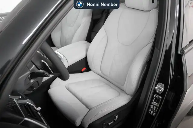 BMW X5 view 14