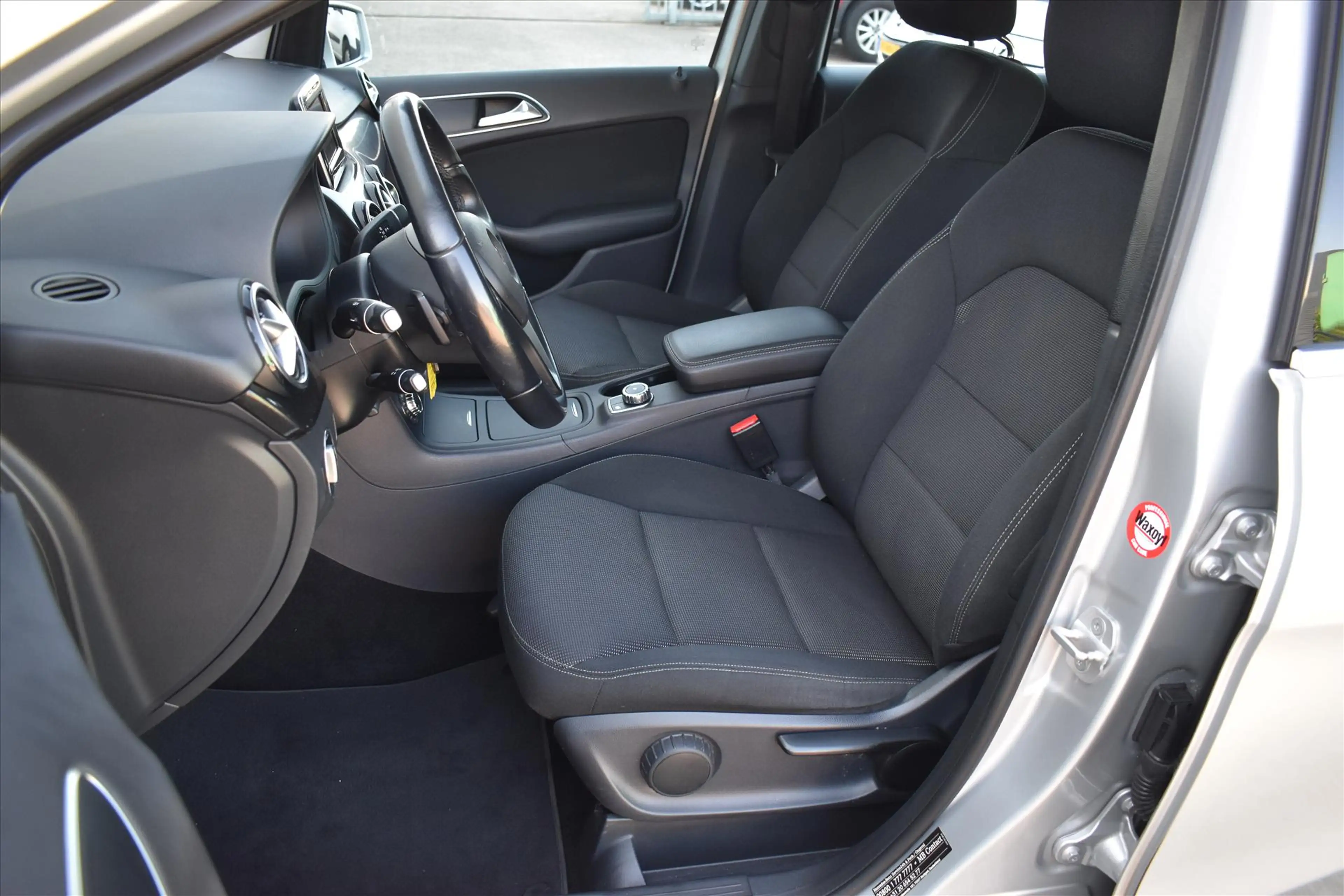 Mercedes-Benz B 250 2.0 B250 Ambition AUTOMAAT | Camera | Navi | Wegkl — photo 8