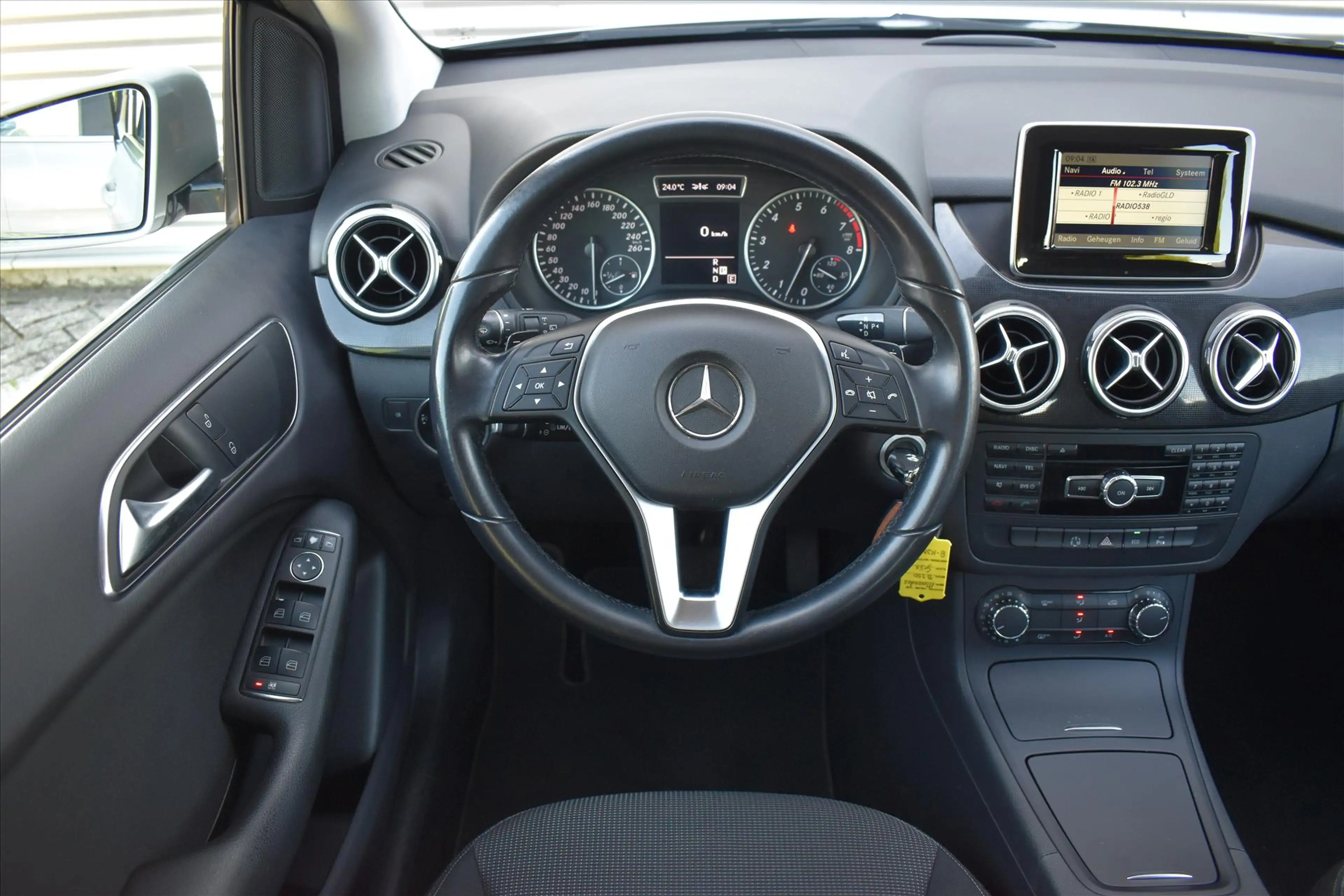 Mercedes-Benz B 250 2.0 B250 Ambition AUTOMAAT | Camera | Navi | Wegkl — photo 12