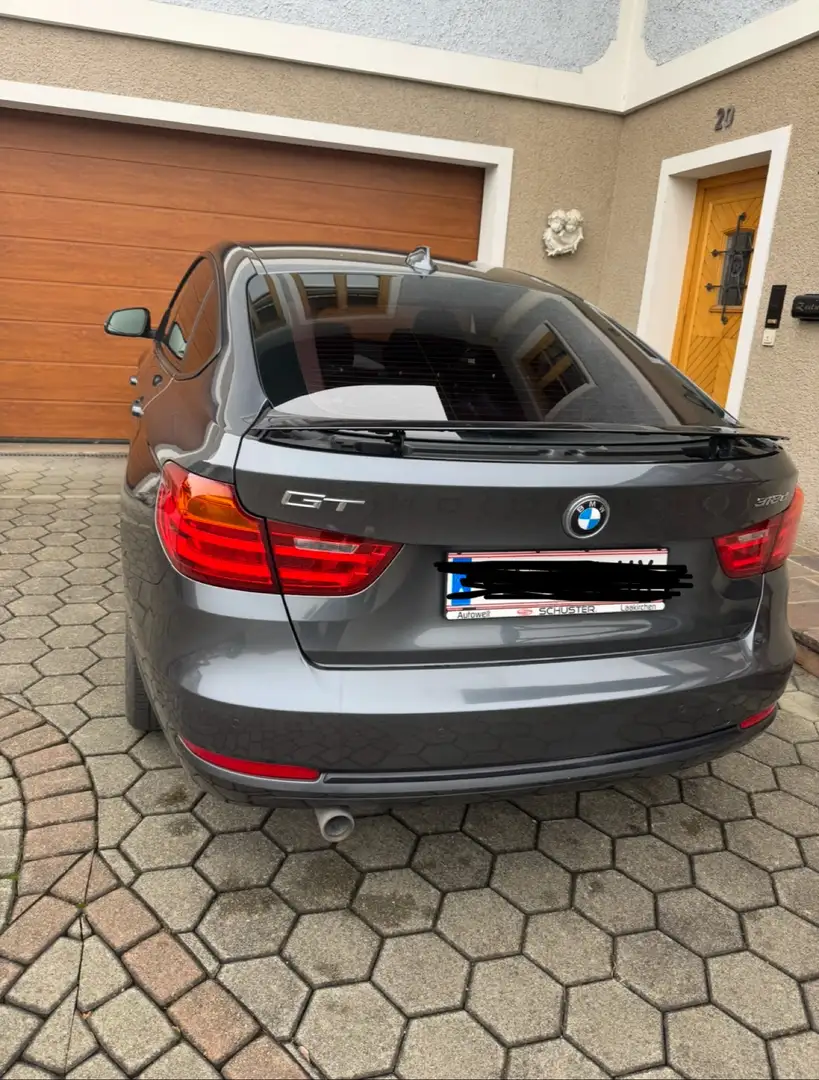 BMW 318 318d GT Sport Grau - 2