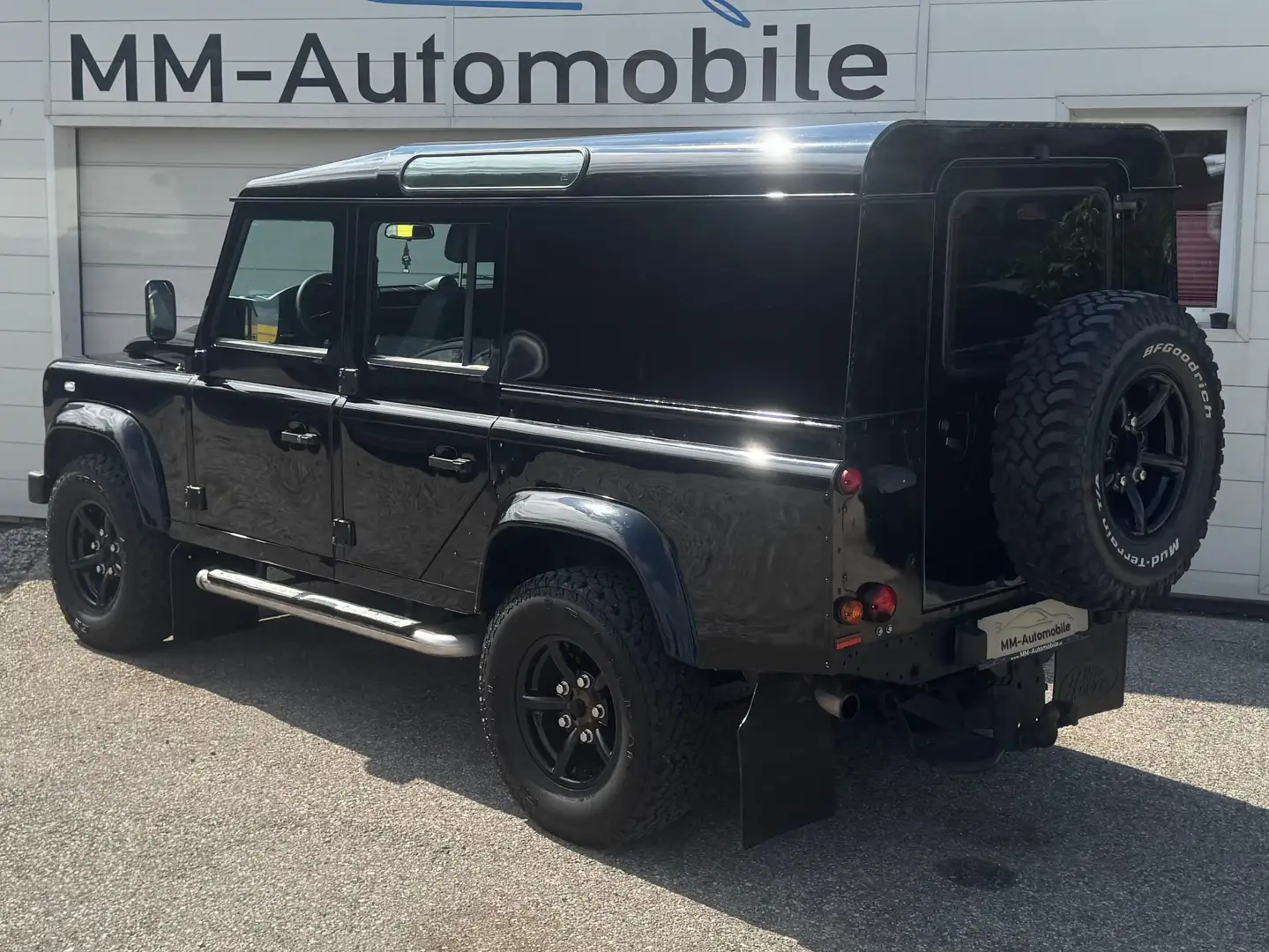 Land Rover Defender 110 E Station Wagon*KLIMA*SHZ*LEDER*uvm Schwarz - 2