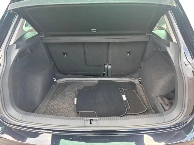 Volkswagen Tiguan view 15