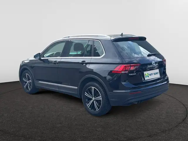 Volkswagen Tiguan view 2