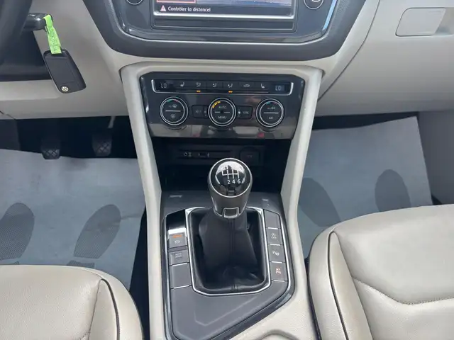 Volkswagen Tiguan view 8