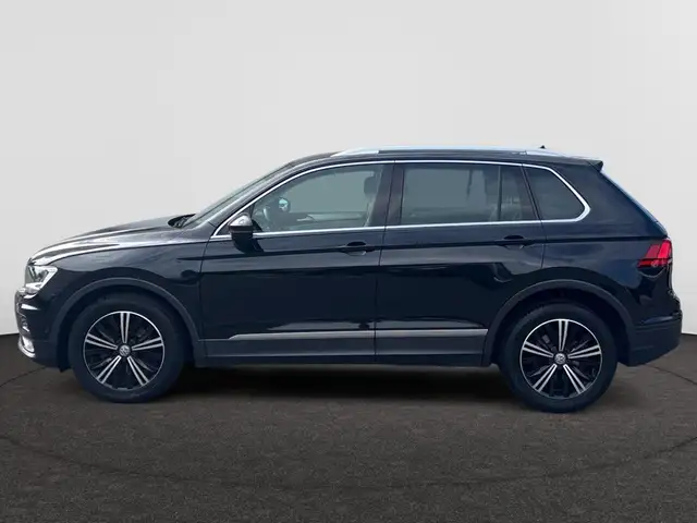 Volkswagen Tiguan view 5