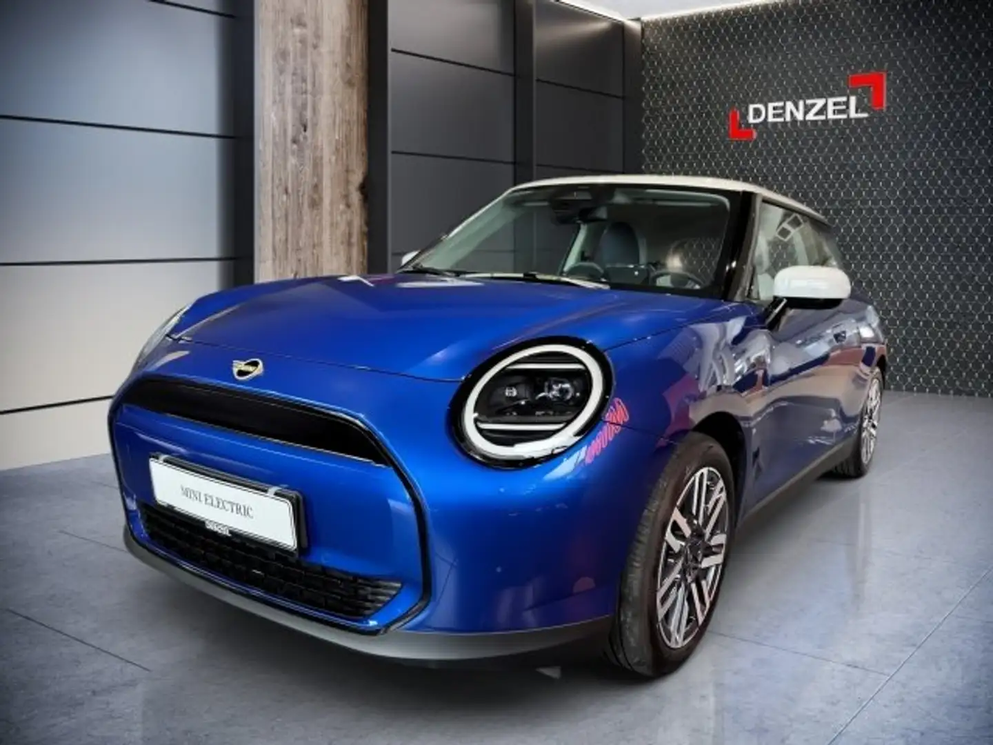 MINI Cooper E J01 Blau - 2
