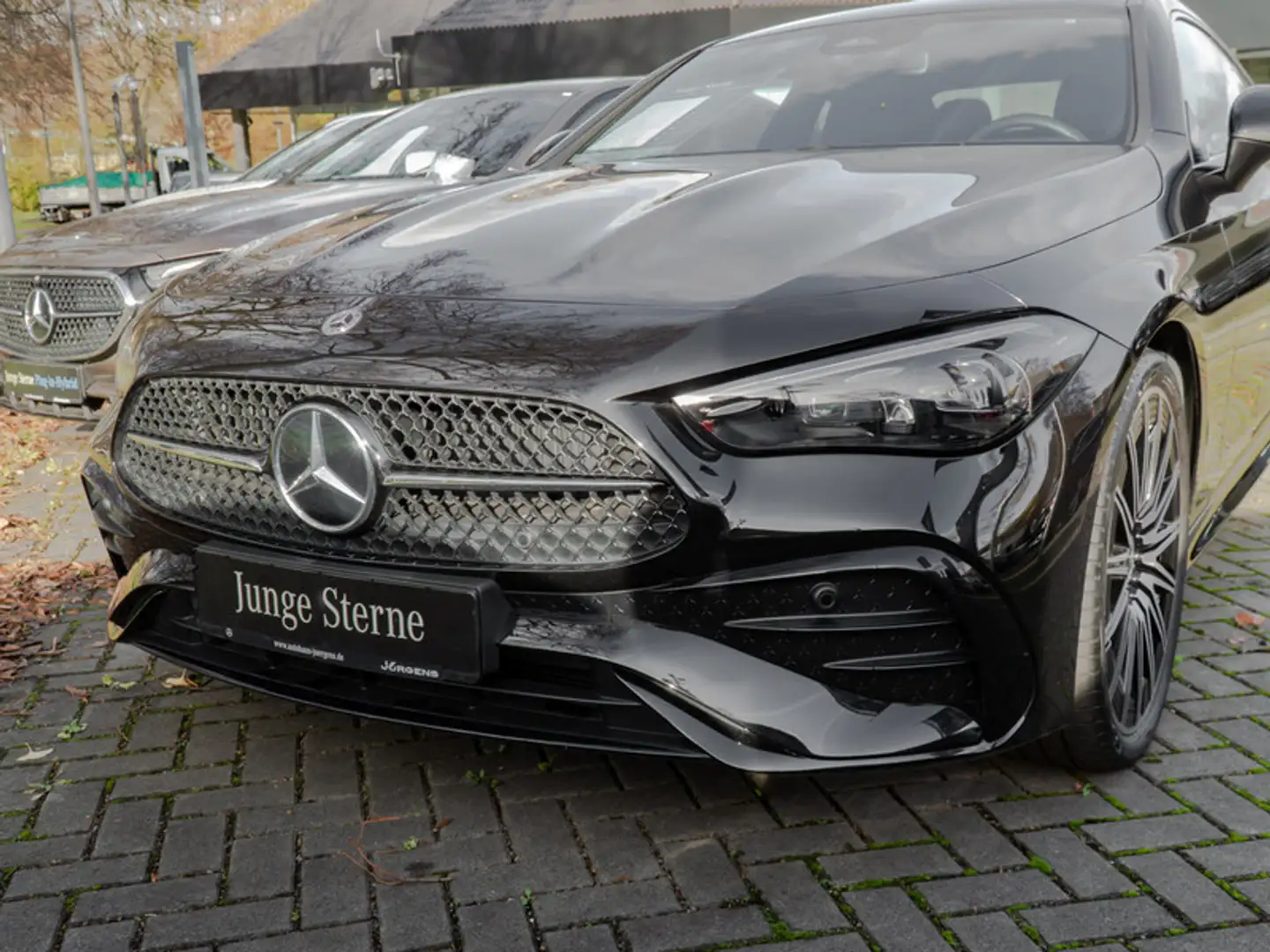 Mercedes-Benz CLE 300 4M Coupé AMG-Sport/Pano/Burm/Distr/Night Schwarz - 2