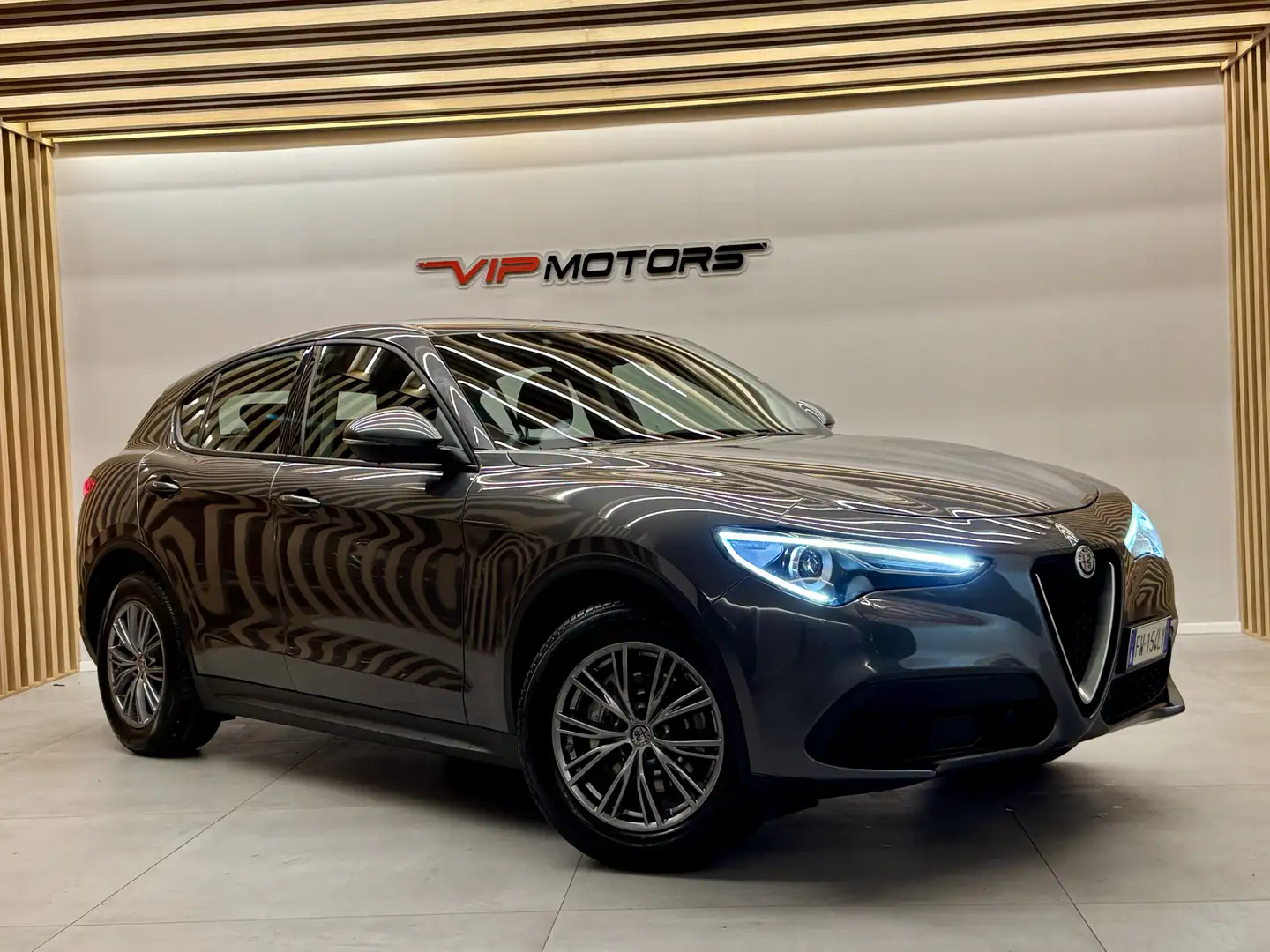Alfa Romeo Stelvio STELVIO 2.2JTDM 190 Q4 4X4 EXECUTIVE UNIPROPRIETA Grigio - 1