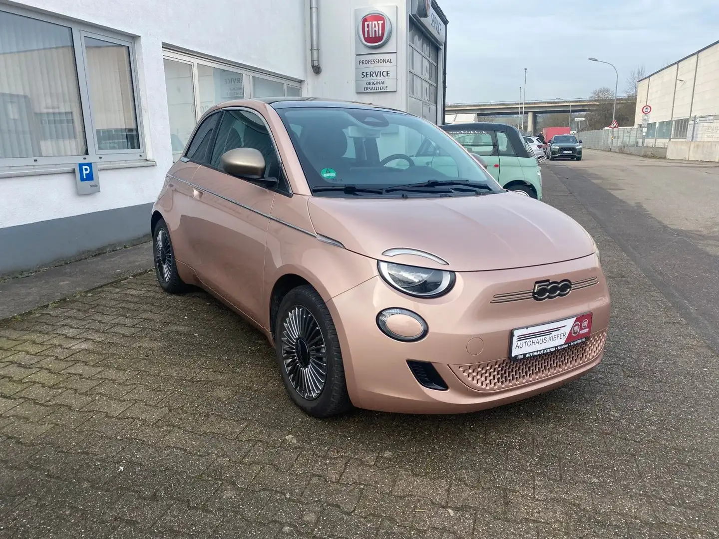 Fiat 500e 500 e Icon mit Panoramadach Gold - 2