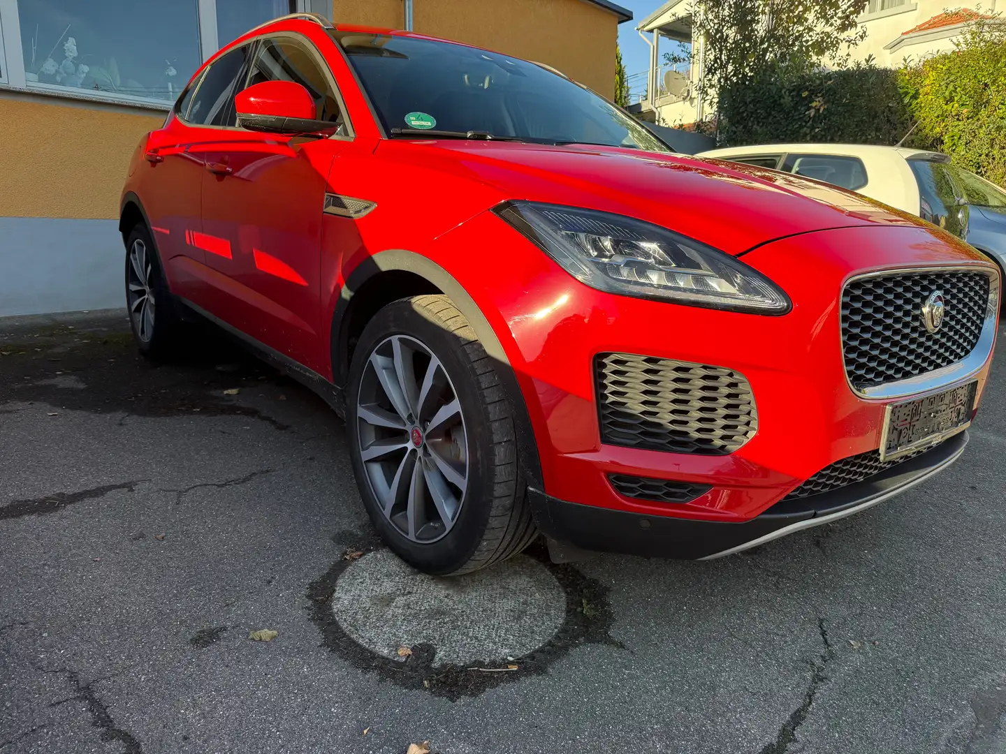 Jaguar E-Pace S AWD Automatik Leder Kamera LED AHK Android Auto Rouge - 1