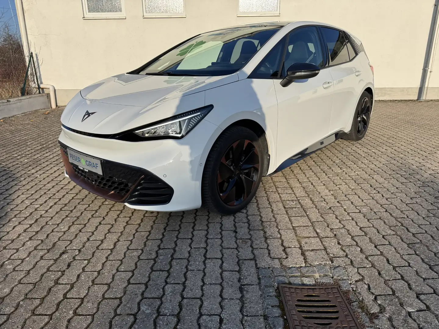 CUPRA Born 58 kWh 19" ACC NAVI PANO Weiß - 2