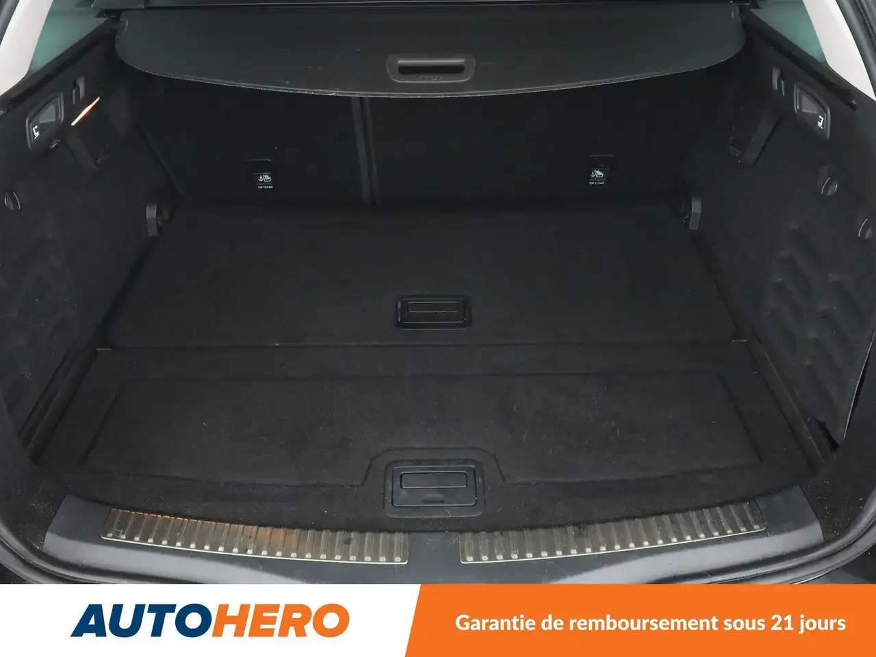 Renault Megane Berline — photo 17