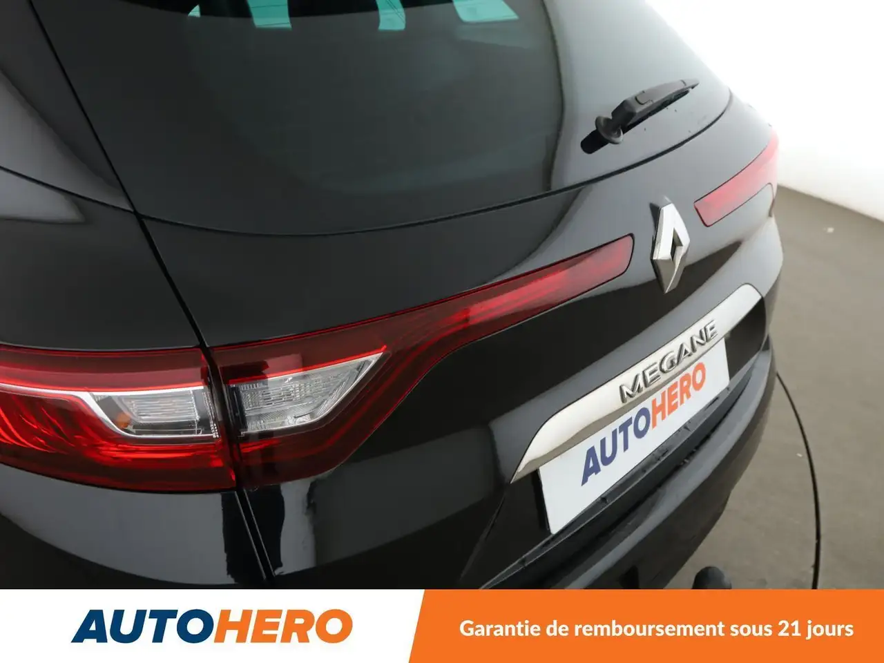Renault Megane Berline — photo 31