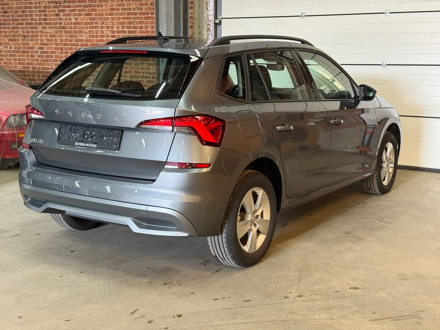 Skoda Kamiq 1.0 TSI DSG Automaat CarPlay 2023 Benzine 59.000km Gris - 2