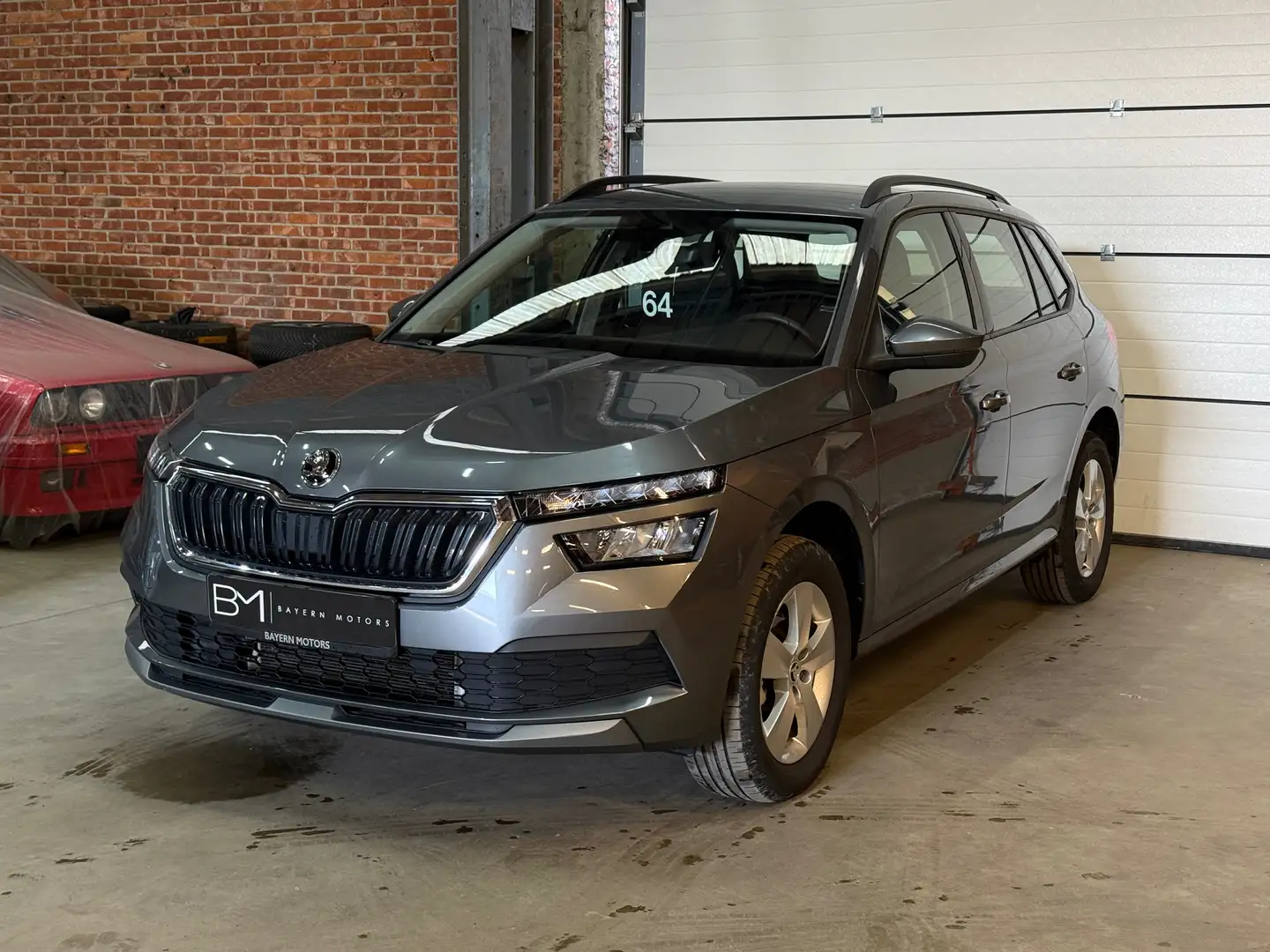 Skoda Kamiq 1.0 TSI DSG Automaat CarPlay 2023 Benzine 59.000km Gris - 1