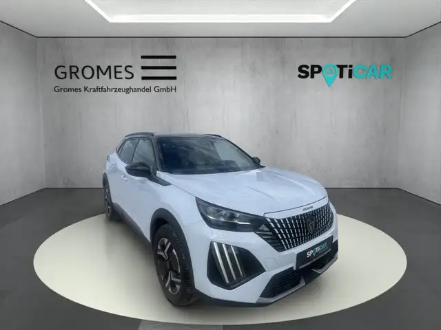 Peugeot 2008 main image