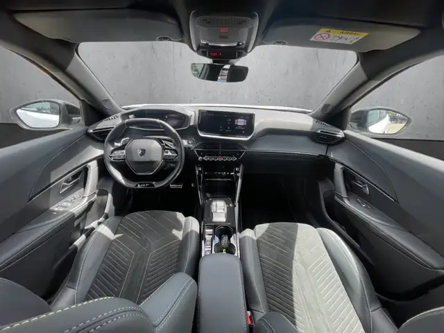 Peugeot 2008 view 12