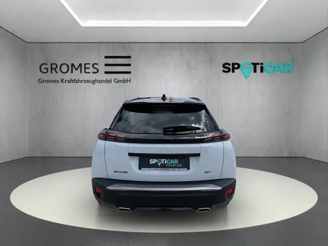 Peugeot 2008 view 4