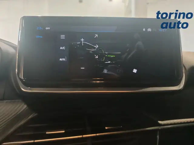 Peugeot 208 view 14