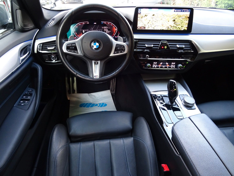 BMW 520 d Touring Aut 18" M Sportpaket Navi LEDer H/K — photo 10