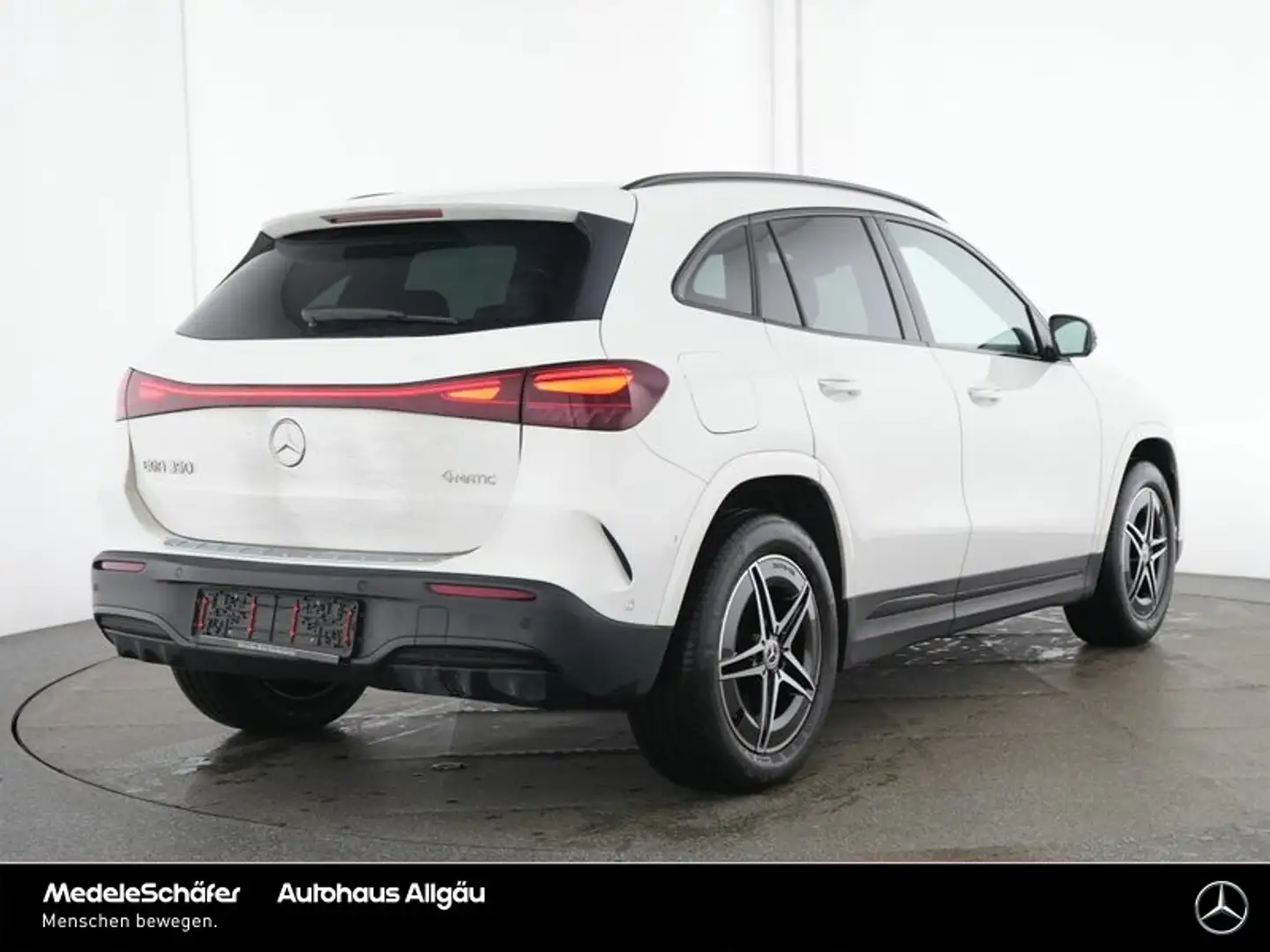 Mercedes-Benz EQA 350 EQA 350 4M AMG Night AHK Fahr-Assi 360° Memory Weiß - 2