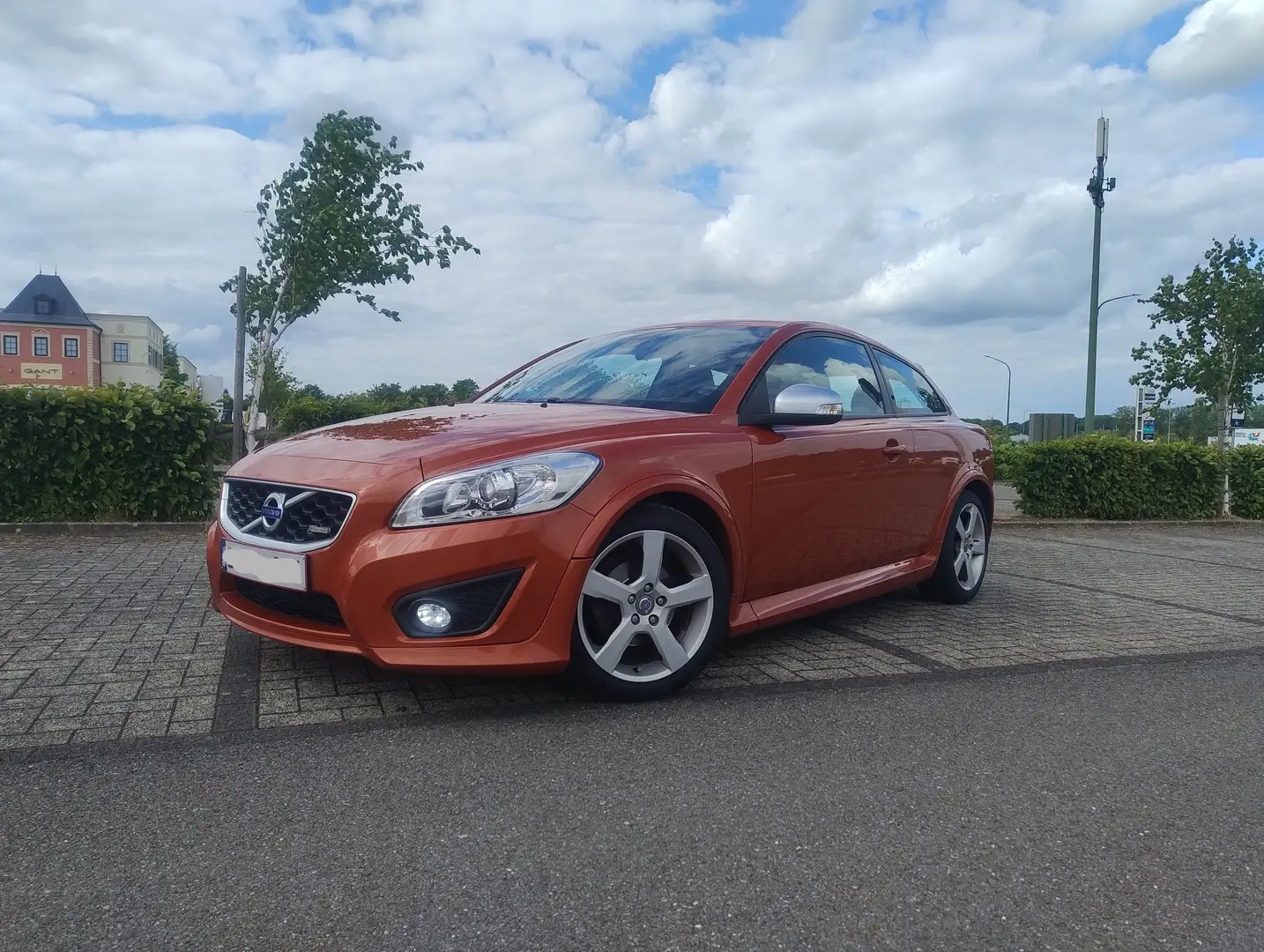 Volvo C30 1.6 D2 R-design Naranja - 1