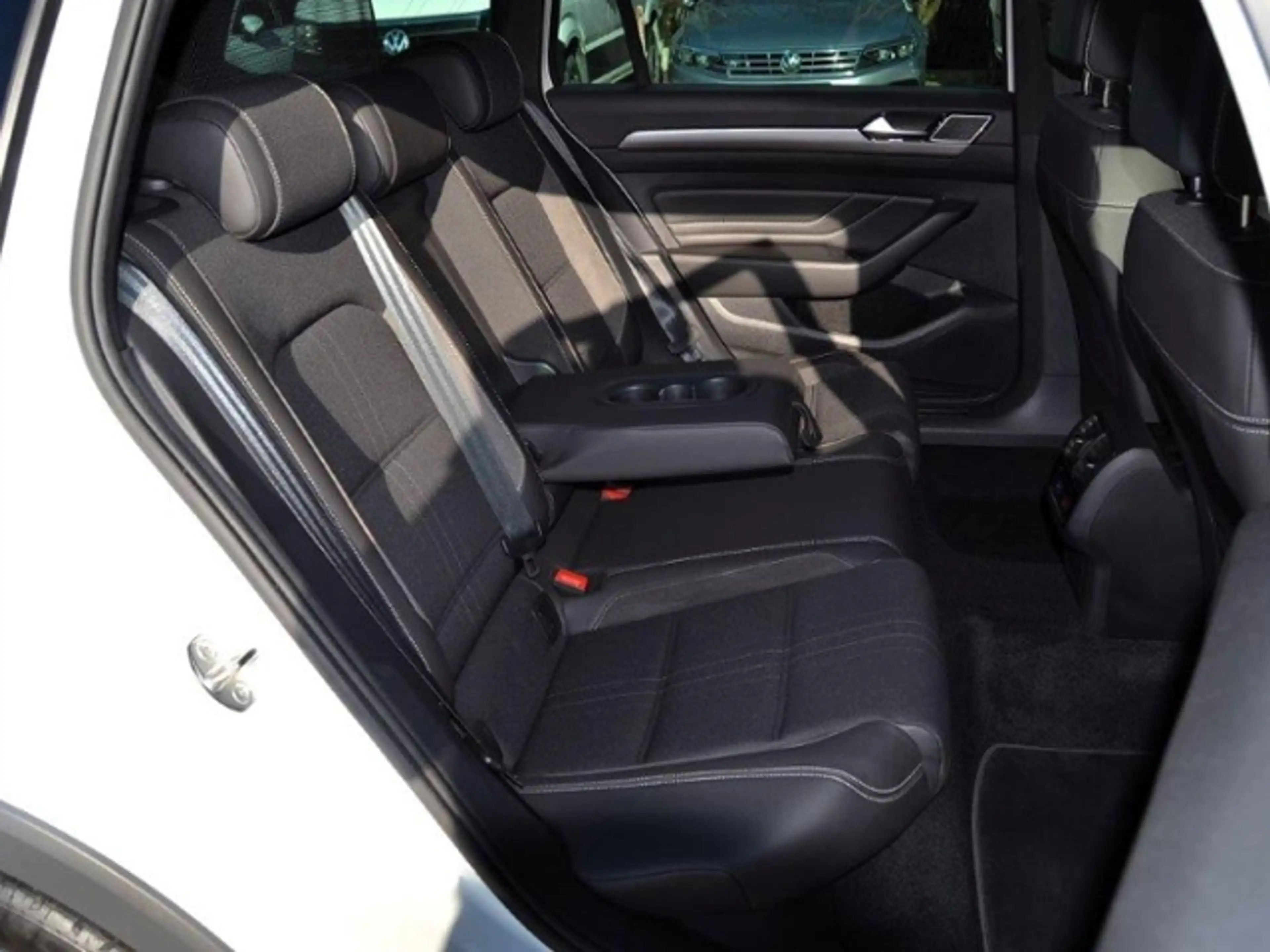 Volkswagen Passat Alltrack 2.0 TDI 190 PS 4Motion DSG AHK/MATRIX/18-ZOLL/PAN — photo 10