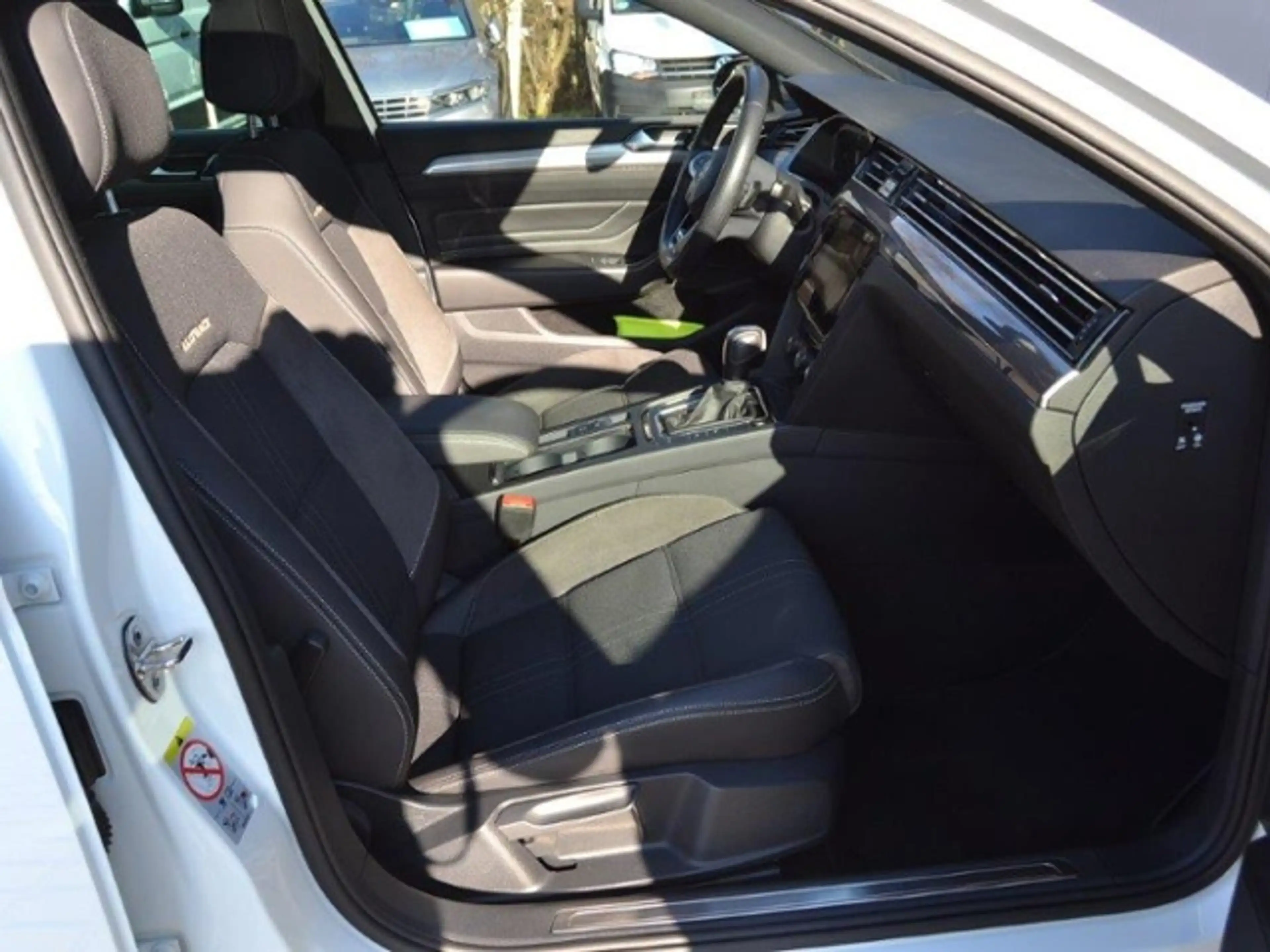 Volkswagen Passat Alltrack 2.0 TDI 190 PS 4Motion DSG AHK/MATRIX/18-ZOLL/PAN — photo 6