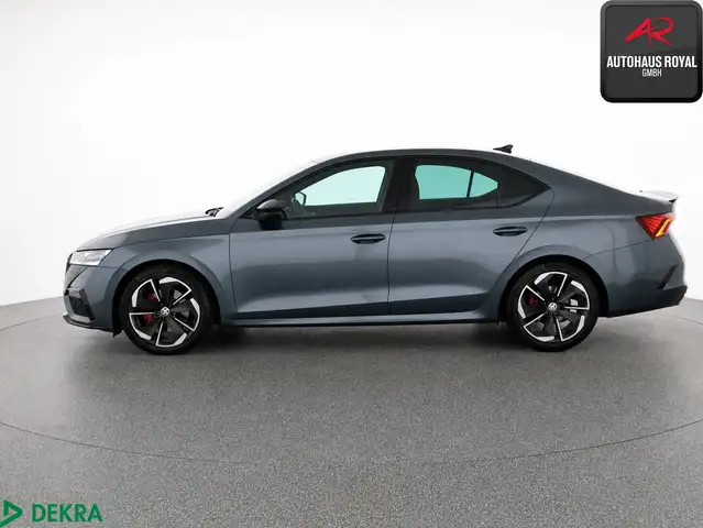 Skoda Octavia view 2
