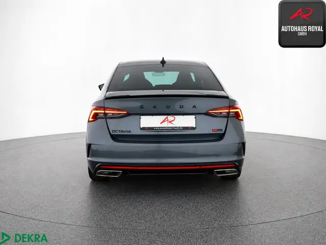 Skoda Octavia view 4
