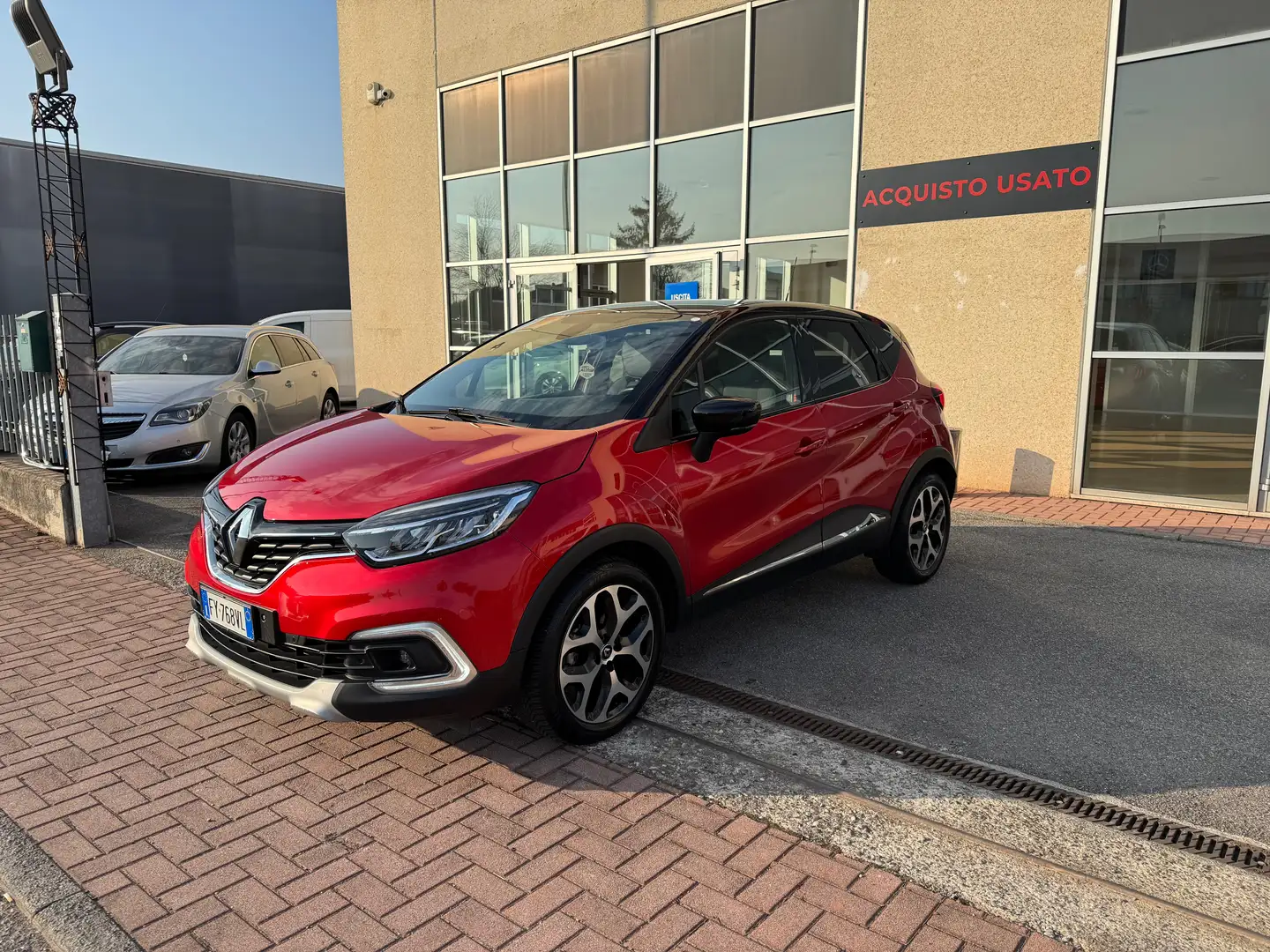 Renault Captur Captur 1.3 tce Initiale Paris 150cv edc fap Rosso - 2