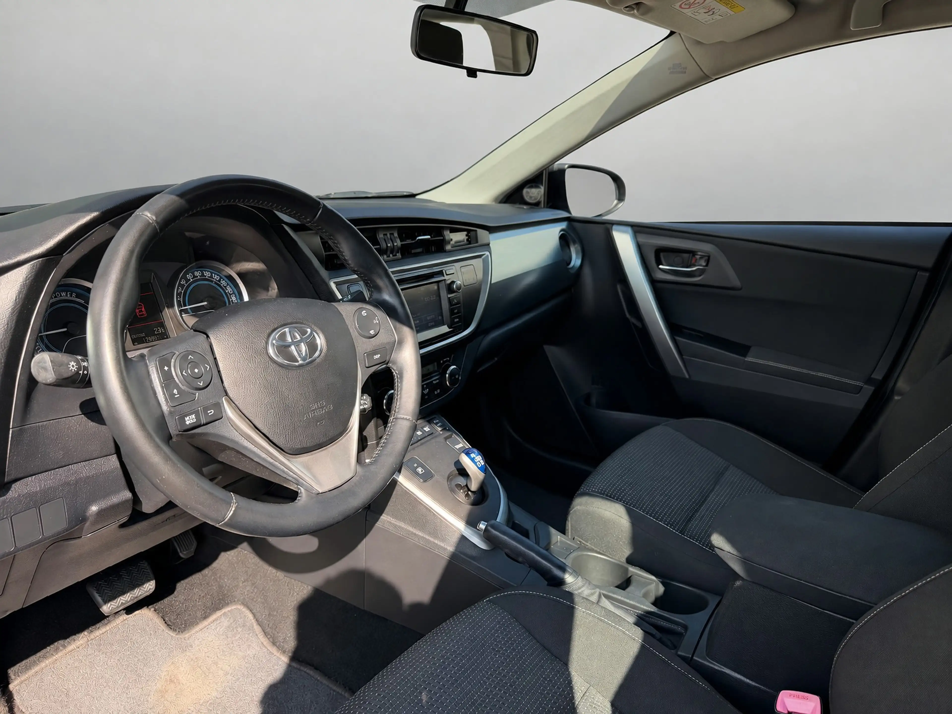 Toyota Auris Touring Sports 1.8 Hybrid Aspiration|Navigatie|Cru — photo 4
