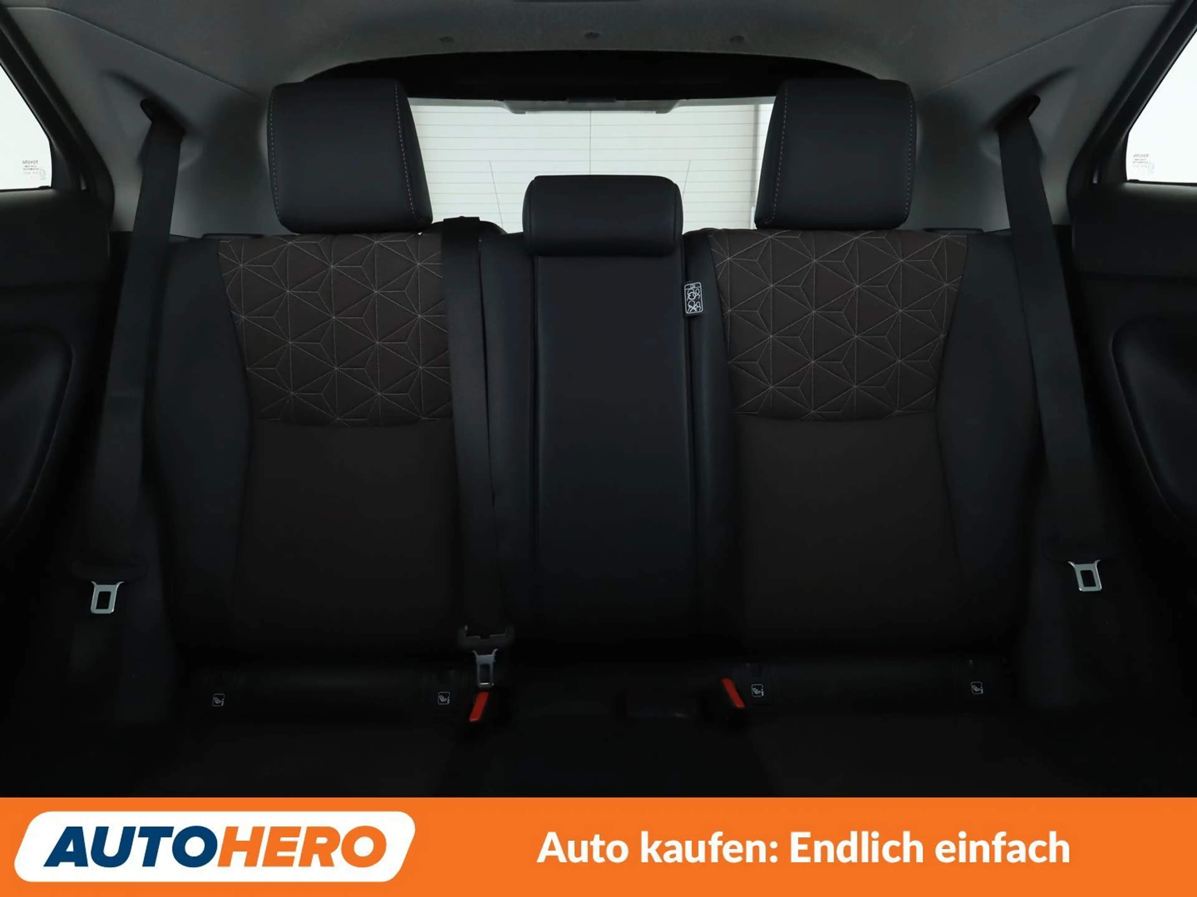 Toyota Yaris Cross 1.5 Hybrid 2WD Aut*NAVI*LED*ACC*CAM*PDC*SHZ* — photo 15