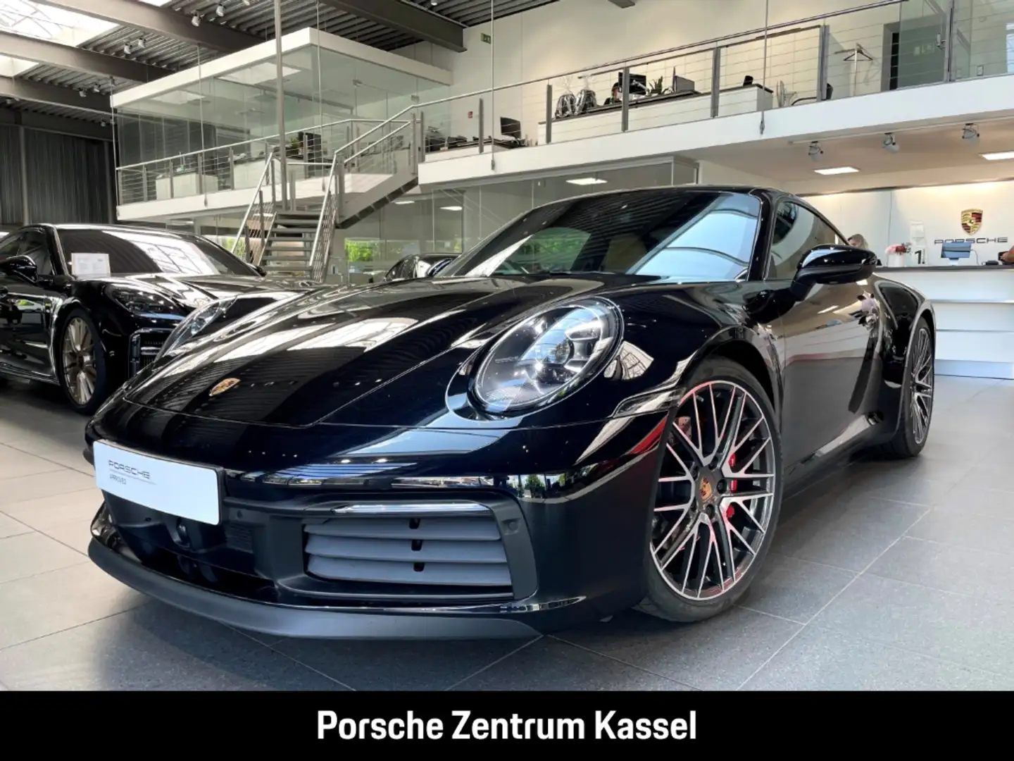 Porsche 911 4 S 3.0 EU6d (911) Carrera 4S Schwarz - 1