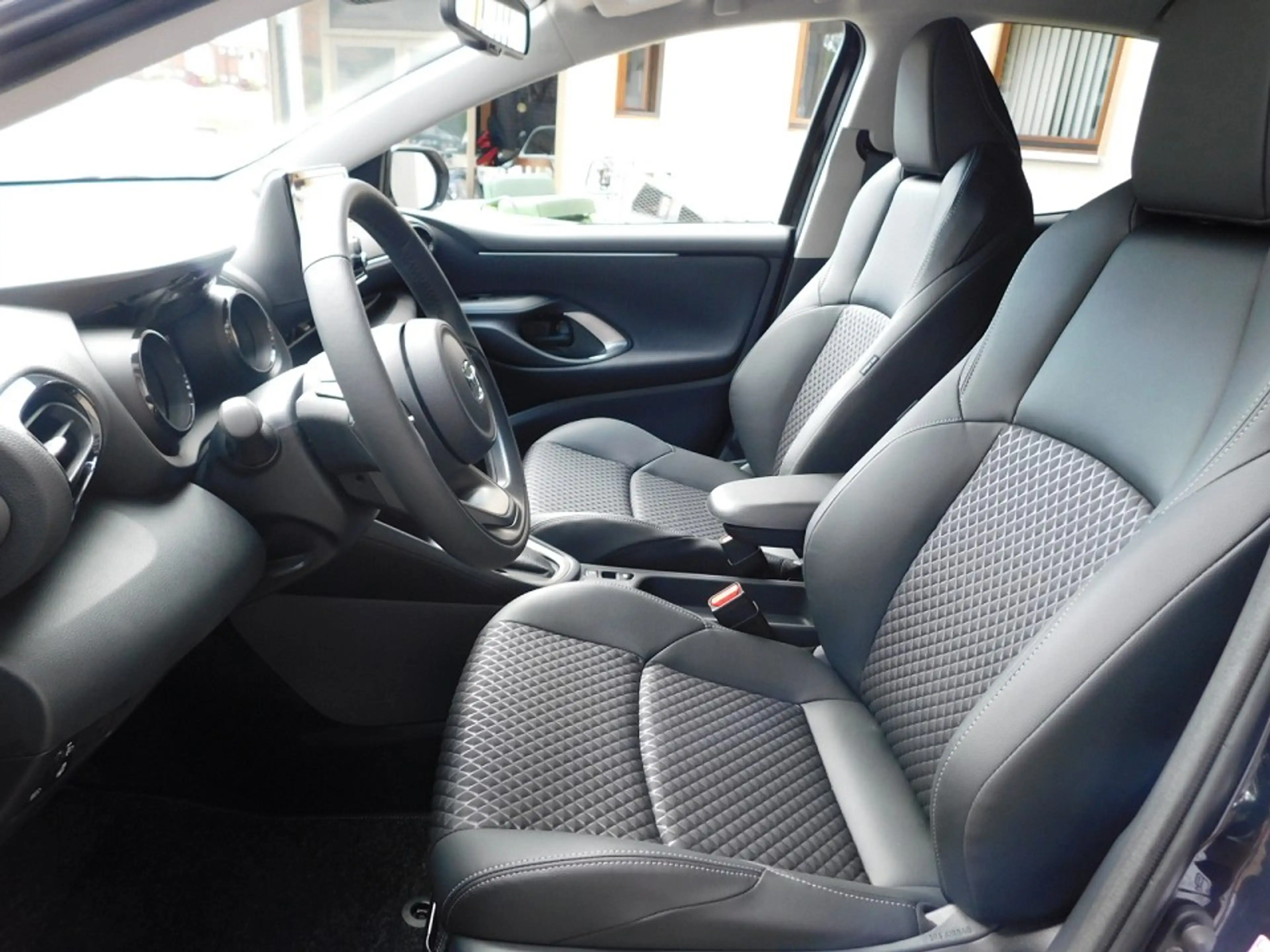 Mazda 2 Hybrid 1.5L VVT-i Select  LED/PDC/DRCC/SHZ/Kamera/ — photo 8