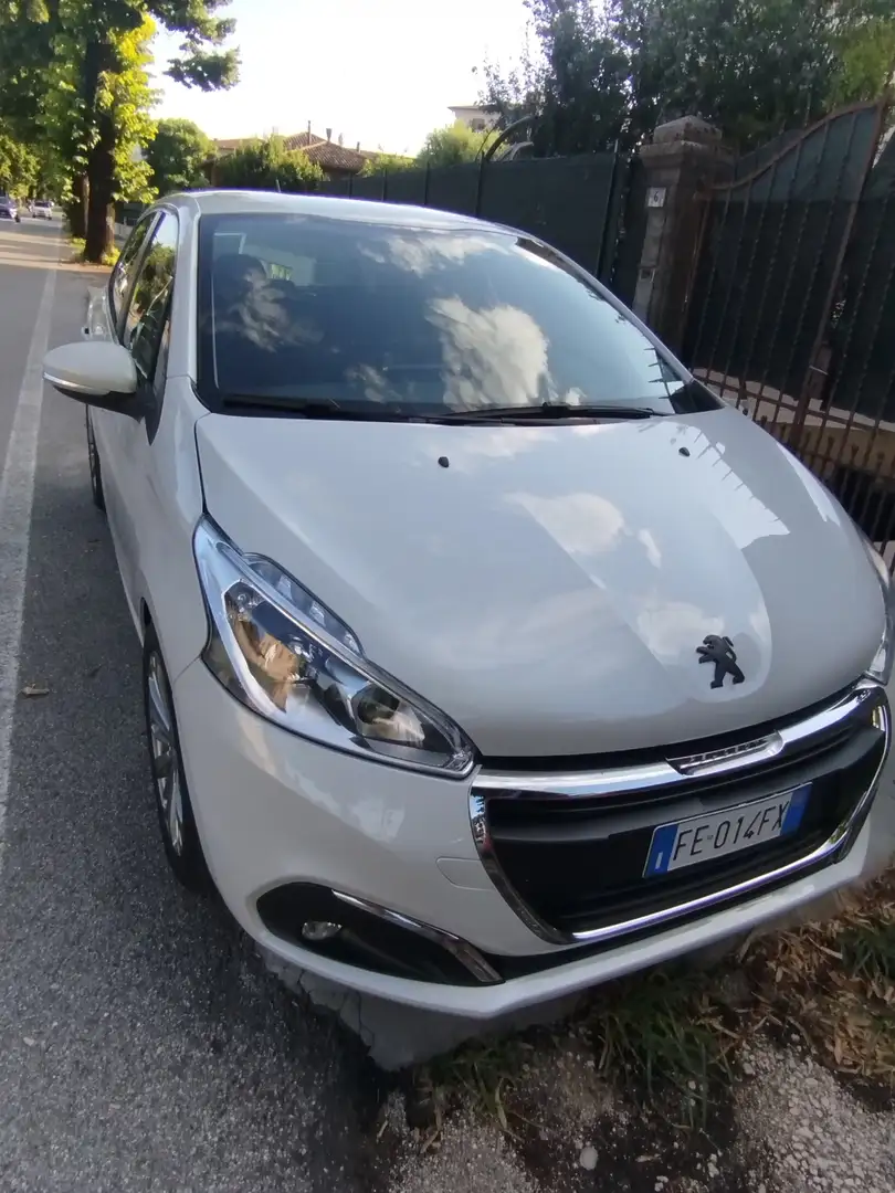 Peugeot 208 208 I 2015 5p 1.6 bluehdi Allure 75cv Bianco - 1