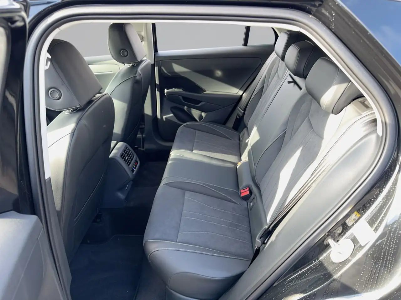 Volkswagen T-Roc T-ROC Style 1.5 TSI DSG AHK/Nav/Kam/ACC/LED+/App 12