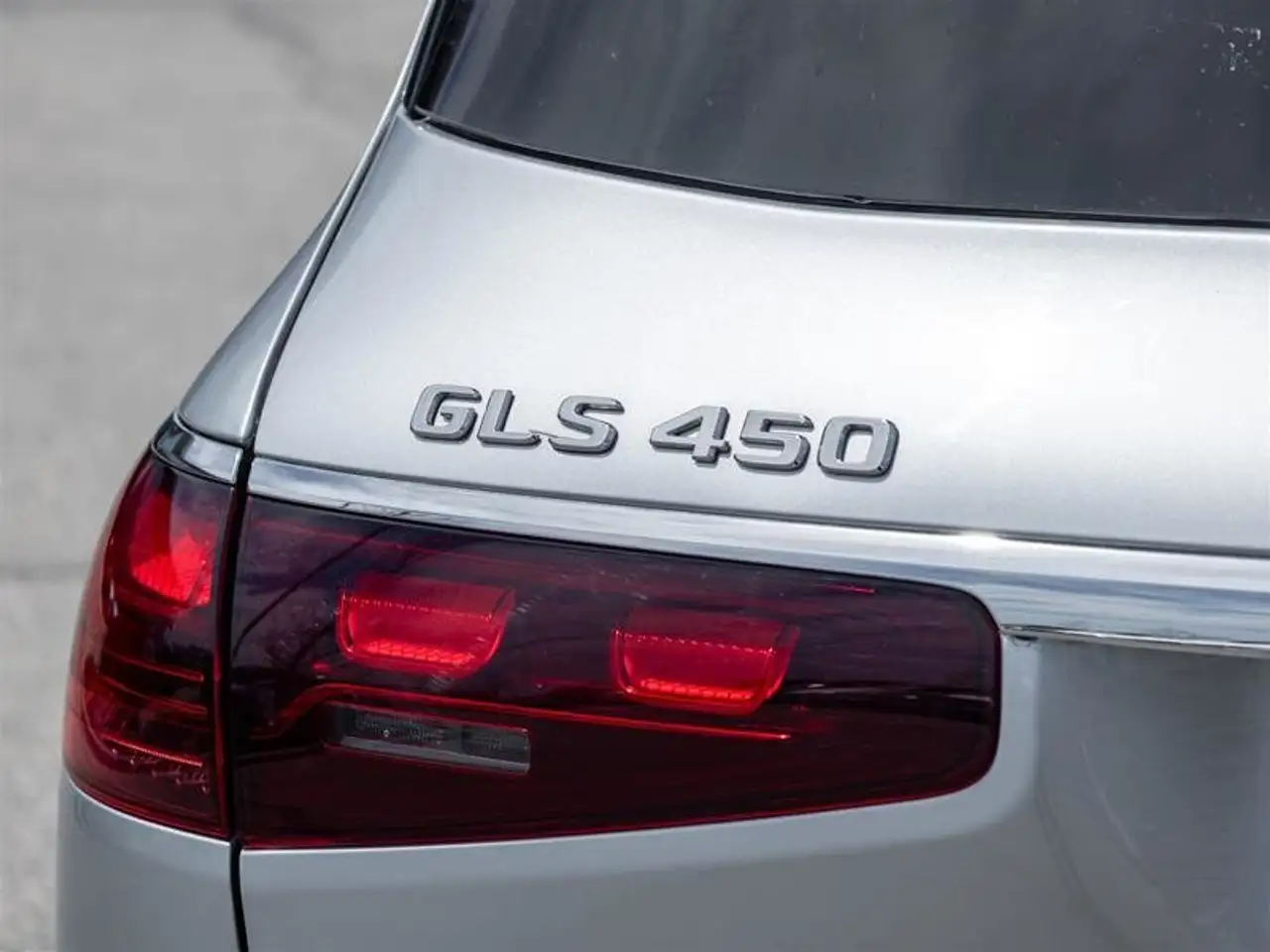 Mercedes-Benz GLS снимка Mercedes-Benz GLS