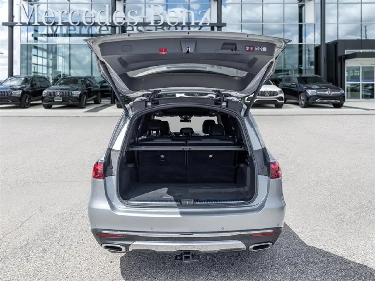 Mercedes-Benz GLS снимка Mercedes-Benz GLS