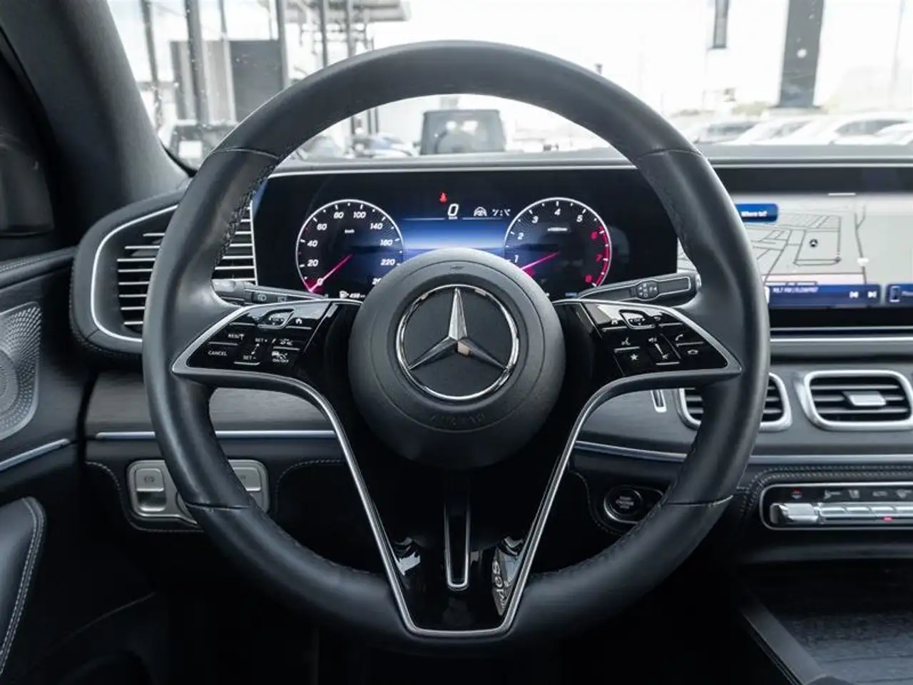 Mercedes-Benz GLS снимка Mercedes-Benz GLS