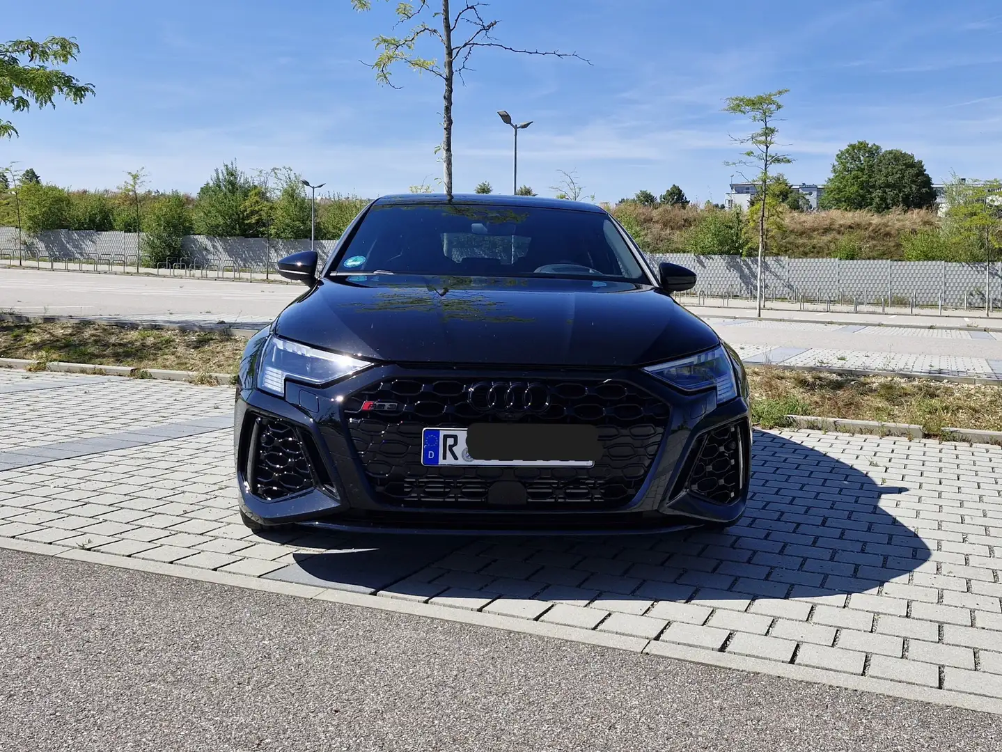 Audi RS3 B+O, Sport-AGA, HeadUp, Panorama, 360-Grad-Kamera Schwarz - 1